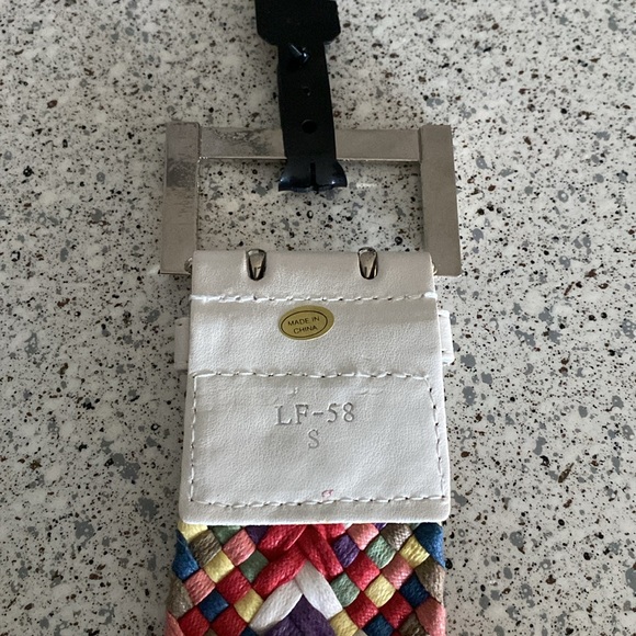 (5/$25 SALE ✅) White Multi Braided 37” Small Woven Lattice Belt Square Buckle - Picture 6 of 8